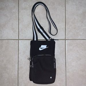 nike crossbody bag